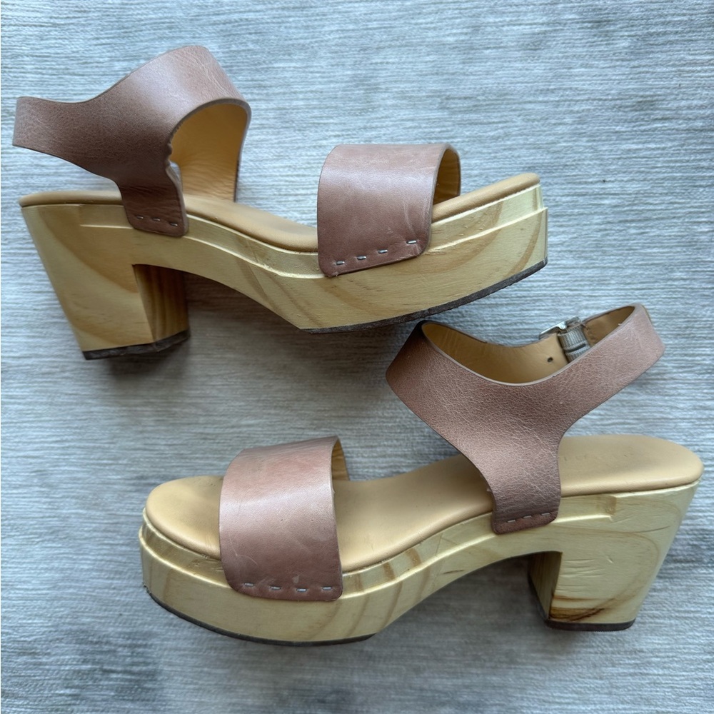 Nisolo All-Day Open Toe Clog in Desert Rose - Picture 8 of 9